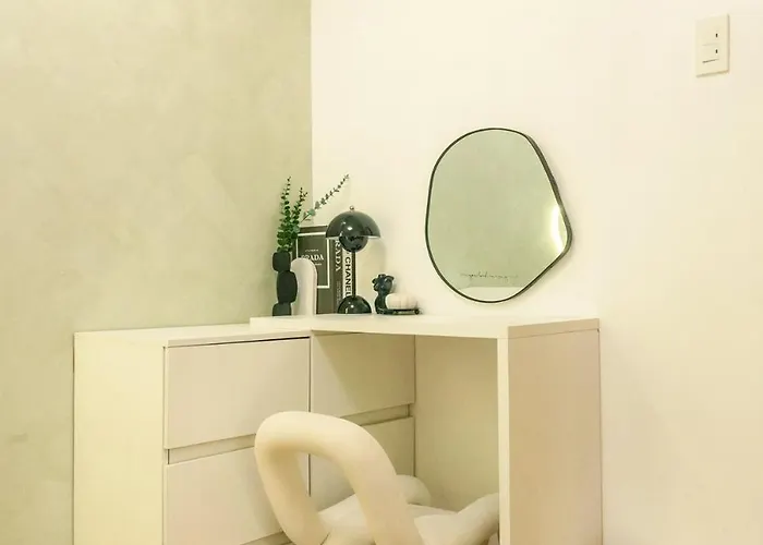 Urban Zen Stay's